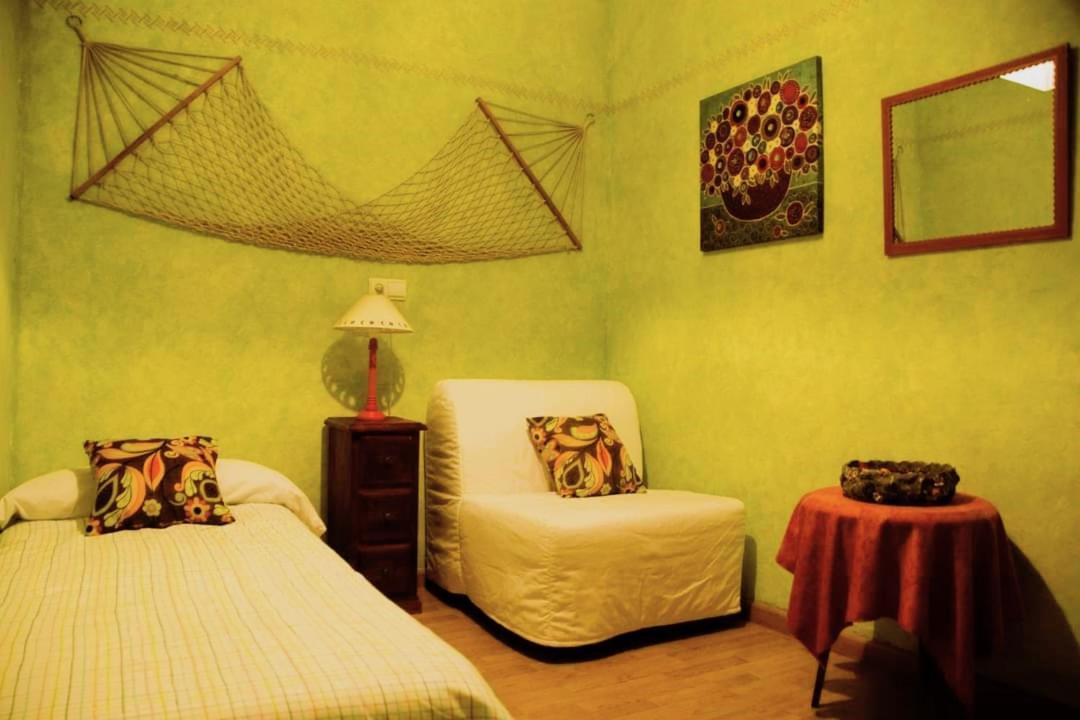 Las Cuatro Esquinas De กาเซเรส ภายนอก รูปภาพ